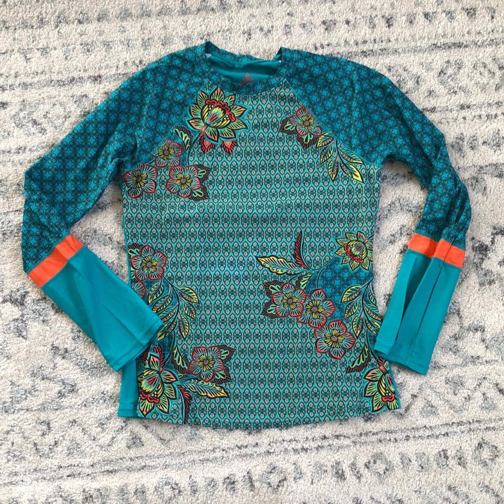 Women’s Sun Shirt